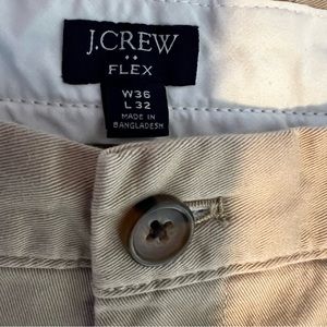 Men’s 36x32 J Crew Khaki never worn!! No tags